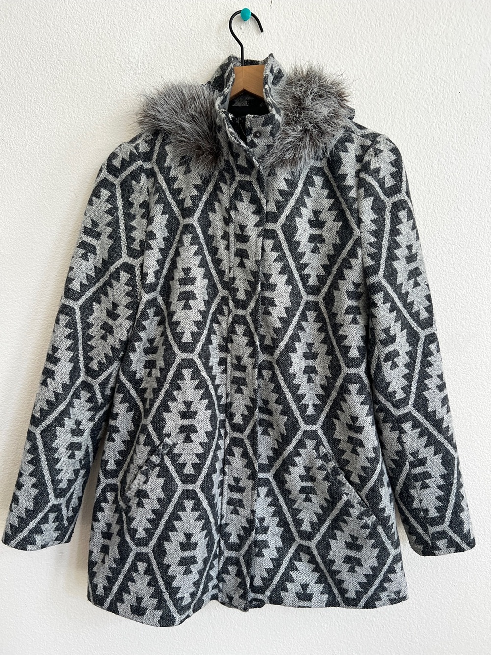 JACK Faux Fur Trimmed Hood Aztec Parka Jacket Grey/Light Grey Women's Small